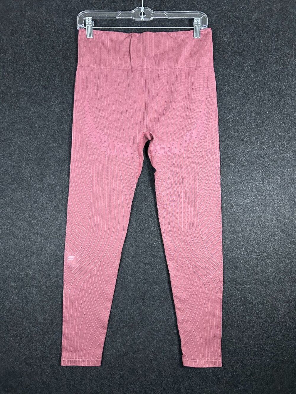 Fabletics Seamless High-Waisted Linework Leggings Small 23" Inseam 7/8